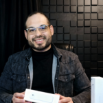Eu vou gravar review UGC profissional do seu produto em 24h