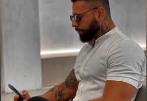Eu vou entregar tradução rápida, profissional e sem erros