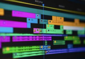Eu vou editar seus vídeos curtos para as redes e vídeos vsl
