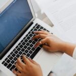 Eu vou traduzir, transcrever e/ou revisar seu texto ou áudio...