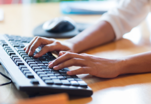 Eu vou digitar documentos e converter PDF para Word em 24h