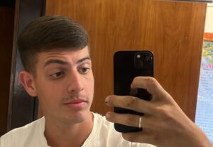 Eu vou Gravar vídeo natural divulgando seu produto ou perfil