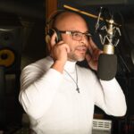 Eu vou criar suas musicas e suas narrações com fundo musical