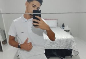 Eu vou  traduzir ou fazer uma redação pra você em 24