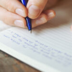 Eu vou corrigir seus textos de maneira clara e eficiente