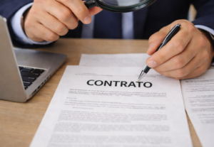 Eu vou revisar seus contratos e documentos.