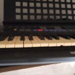 Eu vou enviar vídeos para preencher fundos piano teclado