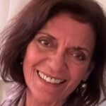 Eu vou fazer a locução feminina profissional do seu projeto.