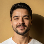 Eu vou narrar seu roteiro com qualidade de áudio de estúdio