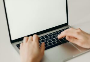 Eu vou fazer digitação rápida e organizar planilhas