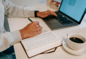Eu vou criar artigos com SEO para seu blog rapidamente.