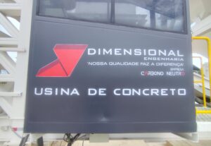 Eu vou Envelopar sua empresa por metro quadrado
