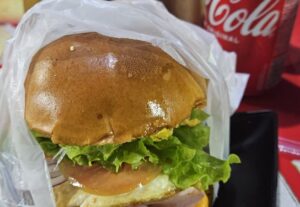 Eu vou restaurar imagens profissionais para empresas