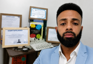 Eu vou criar seu site e entrego pronto para vendas.
