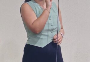 Eu vou gravar backing vocals para sua produção musical