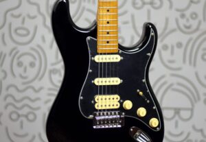 Eu vou tocar a nota que você quiser na guitarra
