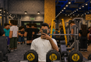 Eu vou transformar sua foto em uma cena épica de Minecraft