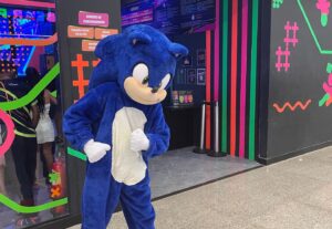 Eu vou gravar um vídeo personalizado com o Sonic