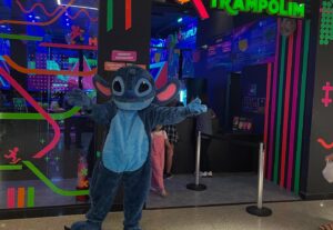 Eu vou gravar um vídeo personalizado com o Stitch