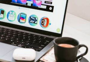 Eu vou fazer seu site para sua empresa para você vender mt