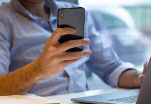 Eu vou Moderação profissional para WhatsApp, Telegram ou Liv...