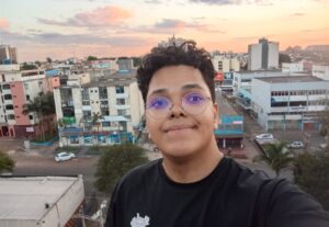 Eu vou fazer um site para Você divulgar para seus clientes.