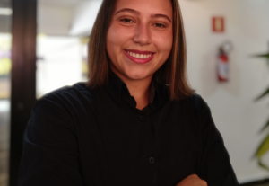 Eu vou Traducao/traduzir texto ate 500/p para ingles